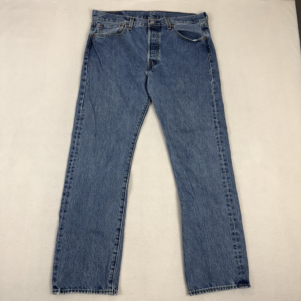 Levi's 501 Original Fit Men's Jeans 33x30 Medium Wash Blue Button Fly
